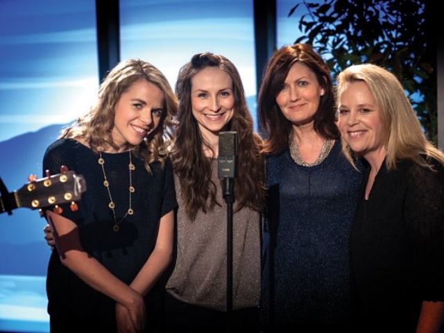 Aoife O'Donovan, Julie Fowlis, Karen Matheson & Mary Chapin Carpenter